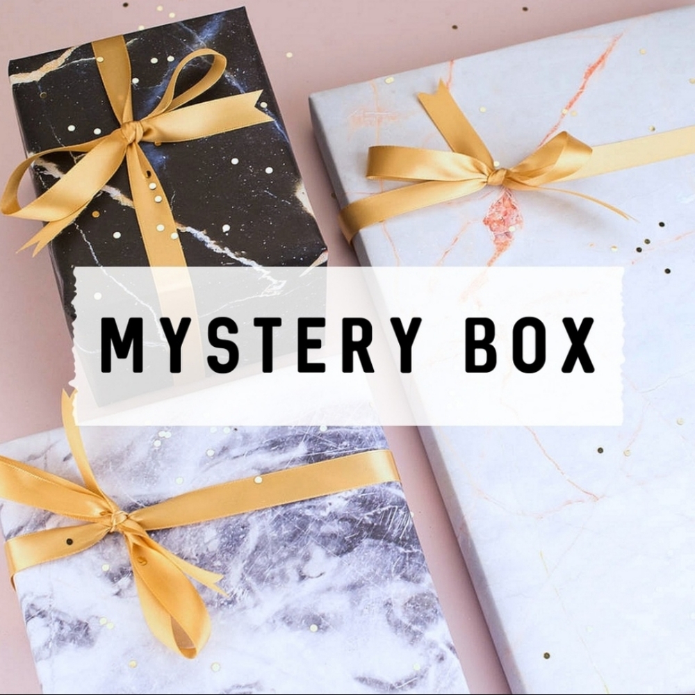 NWT + BOUTIQUE MYSTERY BOX